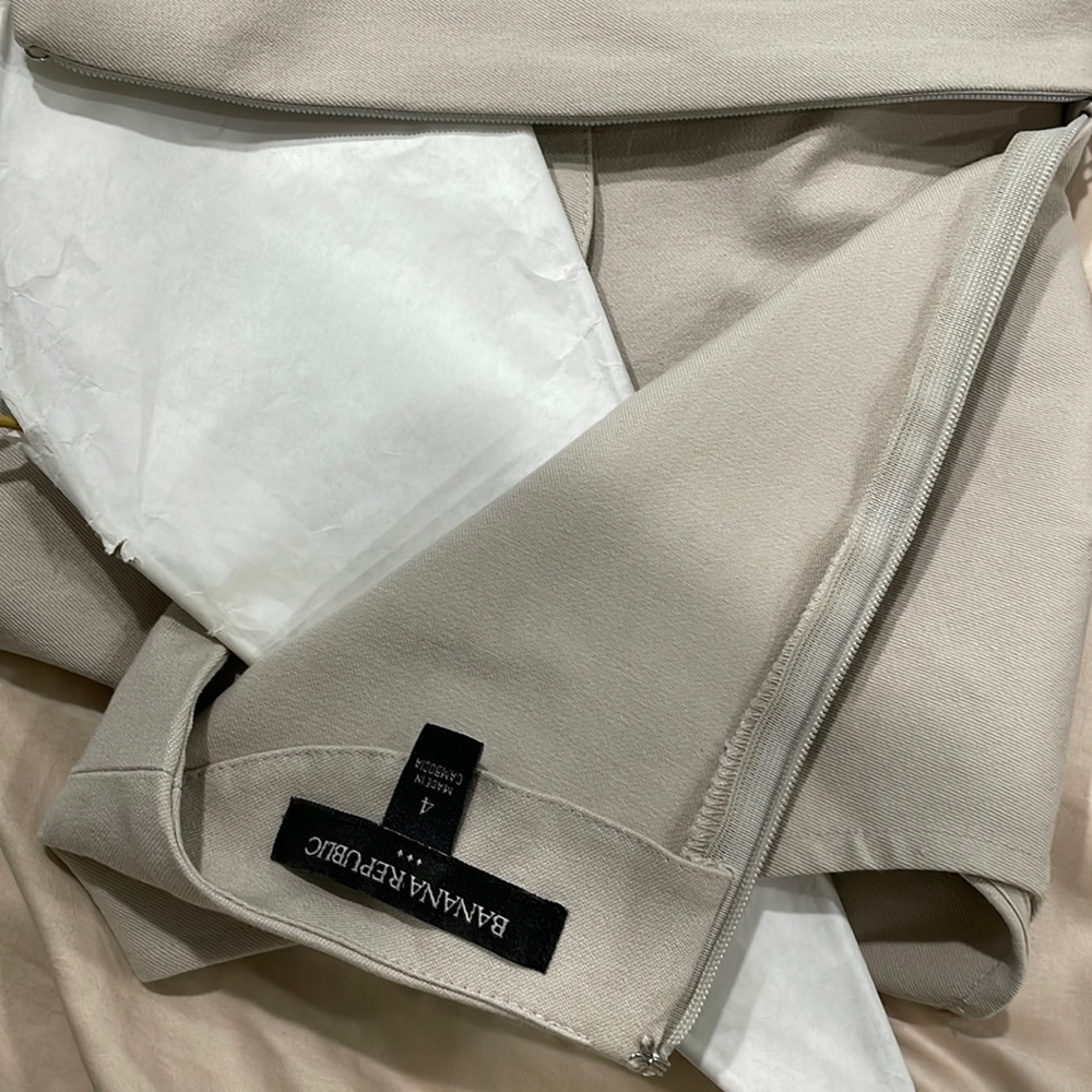 Beige - Banana Republic size 4 dress